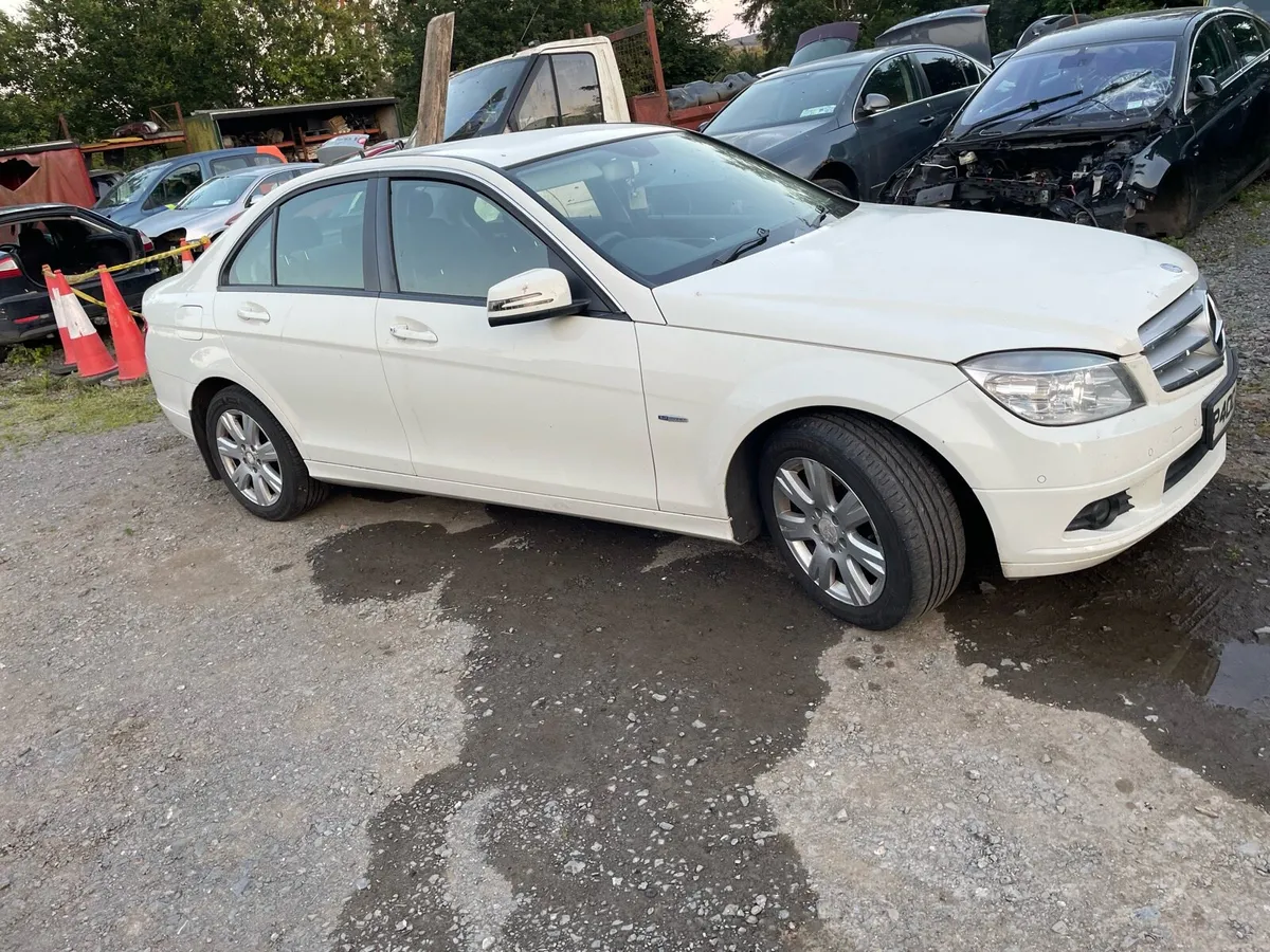 2012 Mercedes Benz C220 for breaking - Image 2