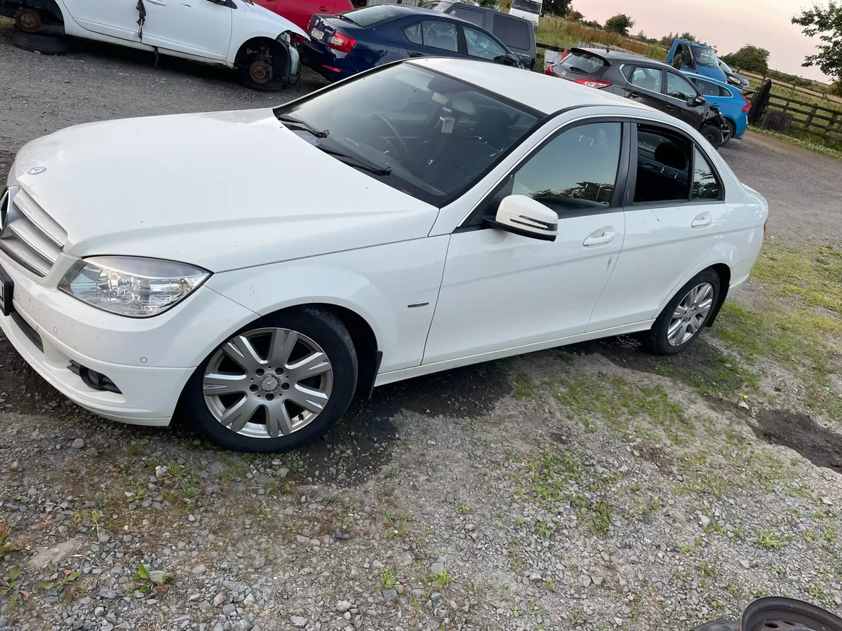 2012 Mercedes Benz C220 for breaking - Image 3