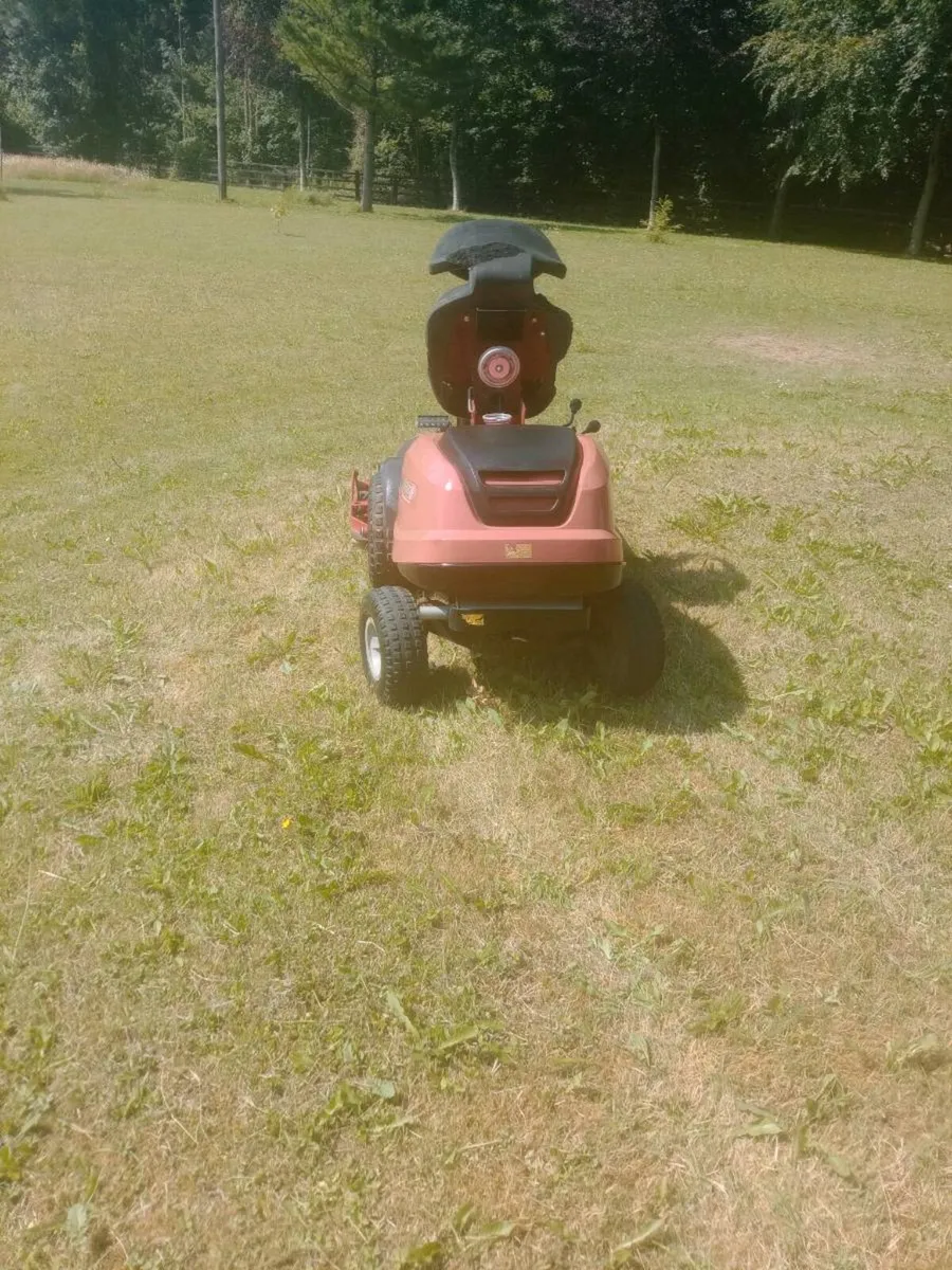 Very well looked after ride on mower - Image 3