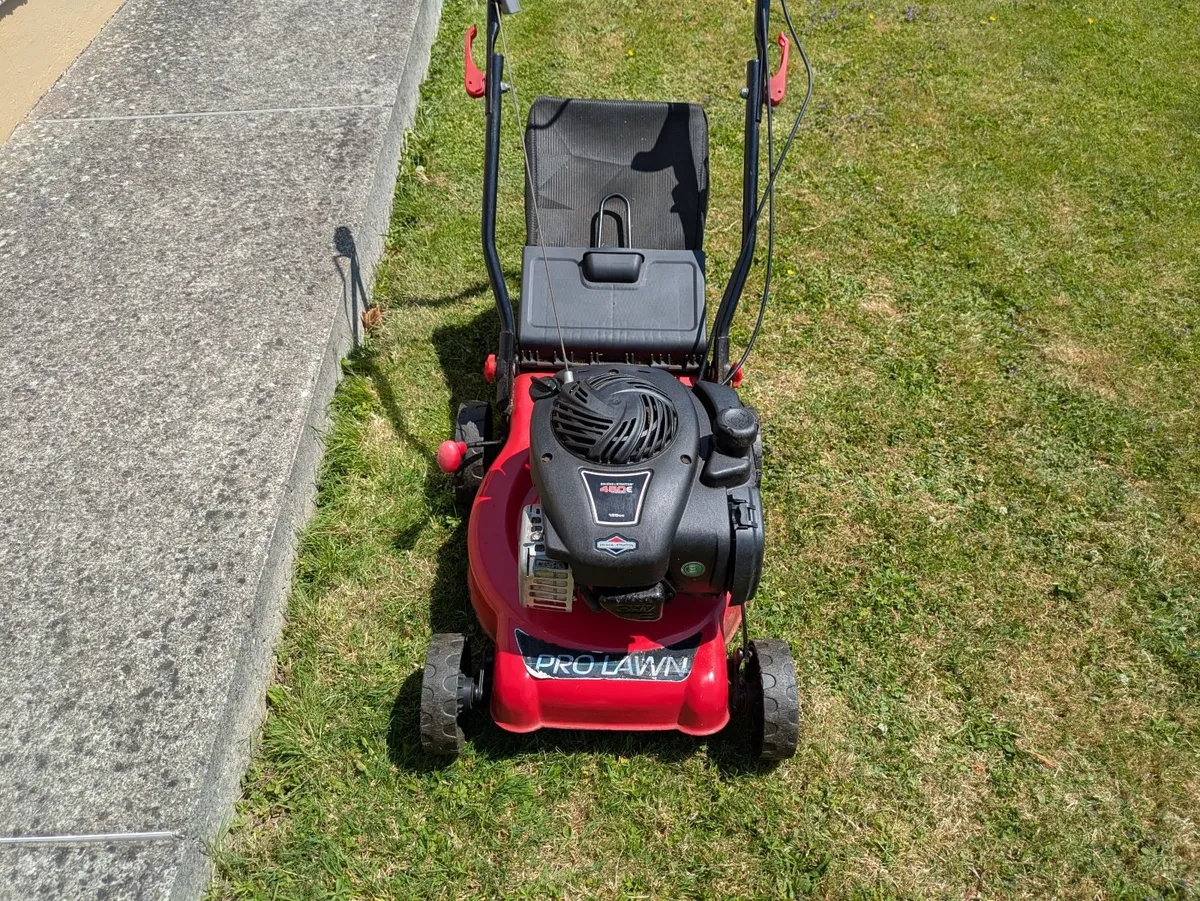 Lawn mower - Image 2
