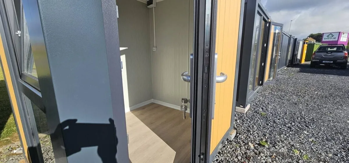 Garden room, garden office, site office - Image 3