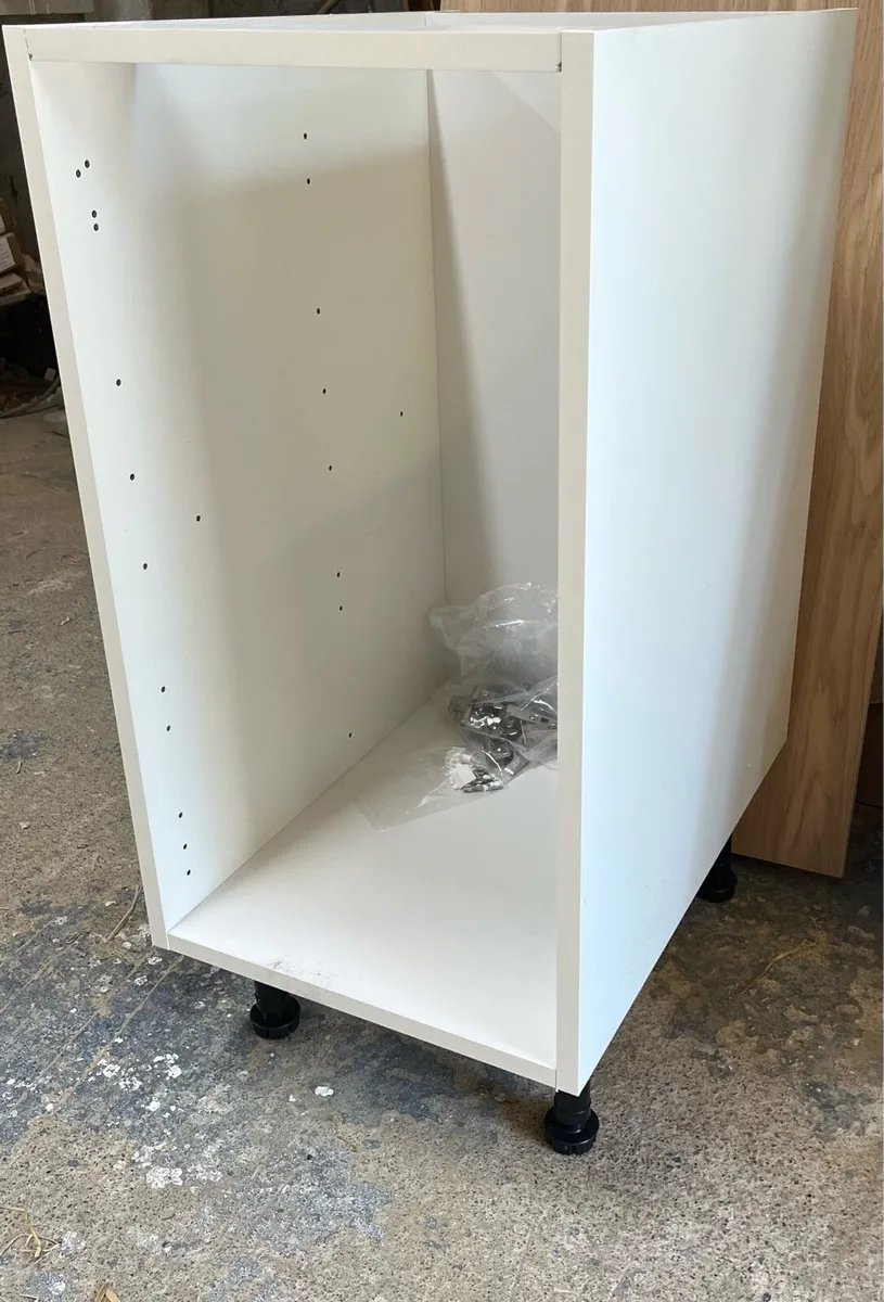 New kitchen carcasses - Image 1