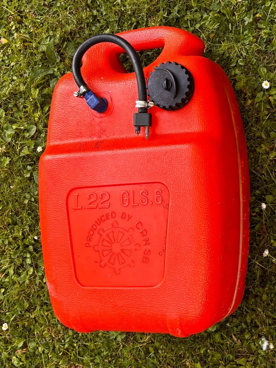 Fuel tank 22L - Image 1