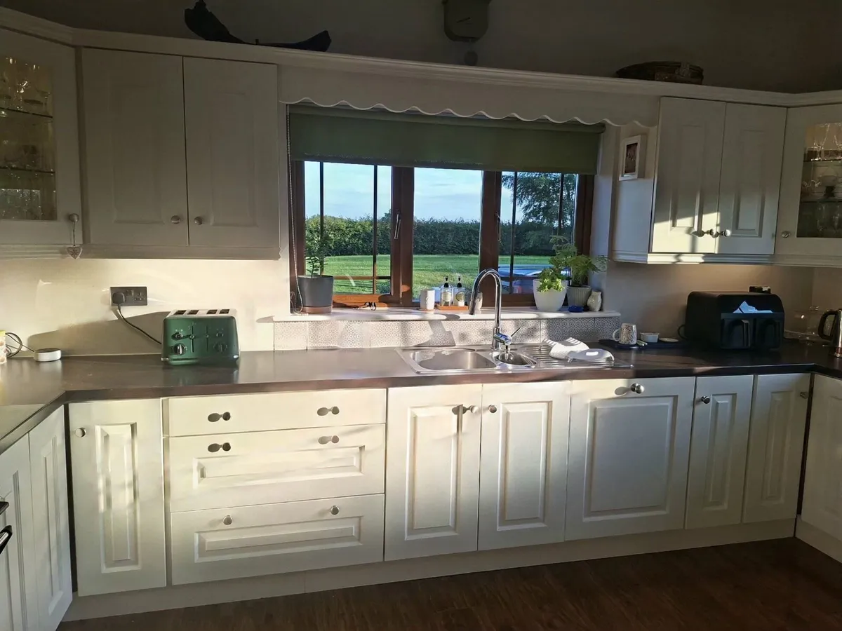 Kitchen Units - Image 2