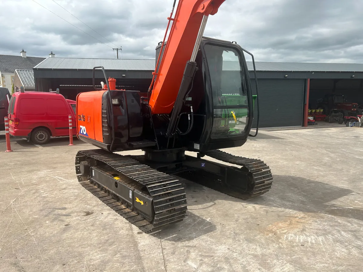 2014 Hitachi Zaxis 70 - Image 4