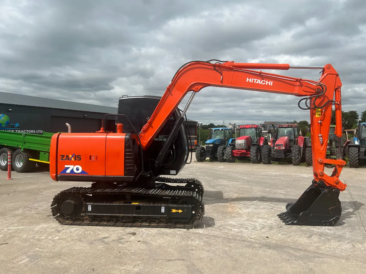 2014 Hitachi Zaxis 70 - Image 2