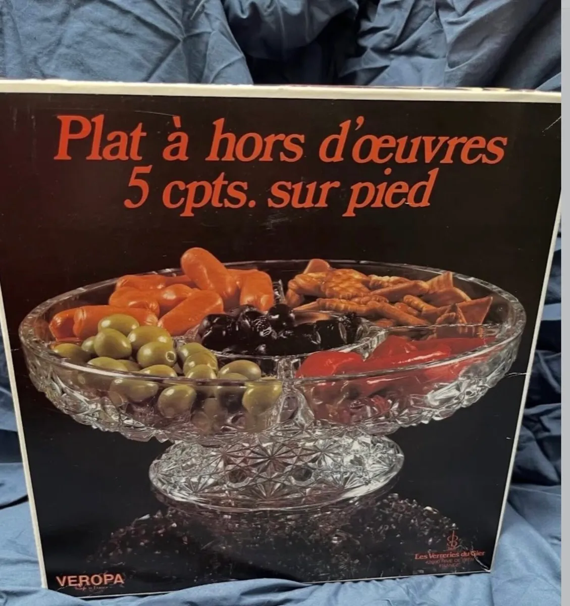 Glass serving dish - Image 1