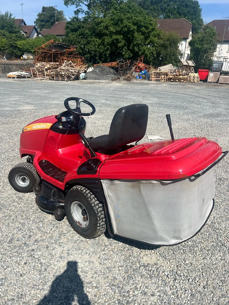 HONDA HF2415 RIDE ON MOWER - Image 3