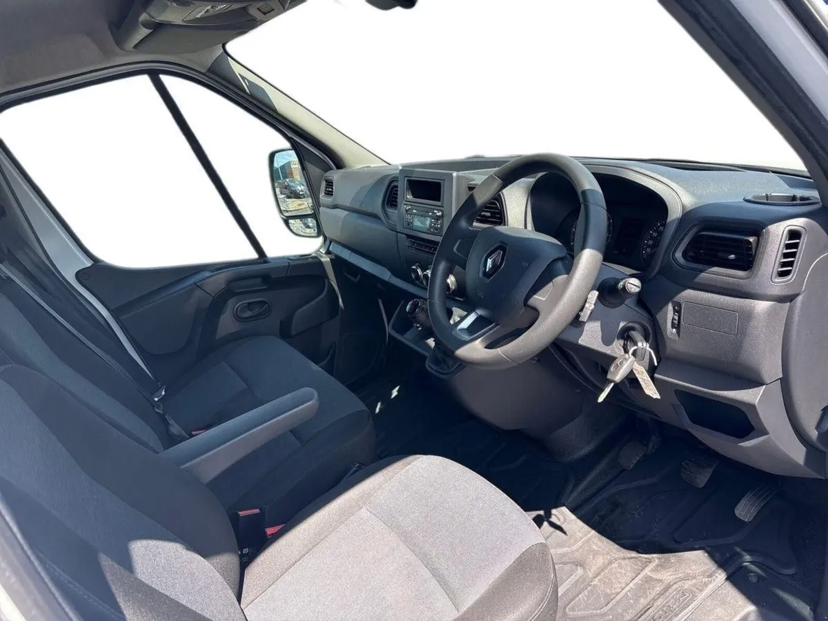 Renault Master - Image 4