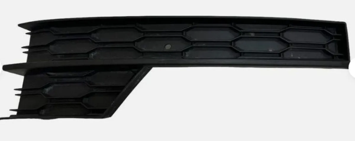Skoda Octavia Right Front Fog Light - Image 4