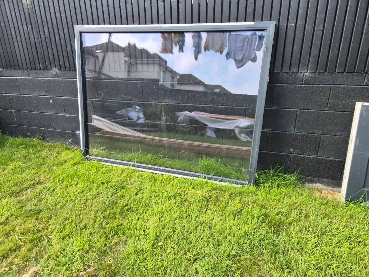 Window for sale - Image 1