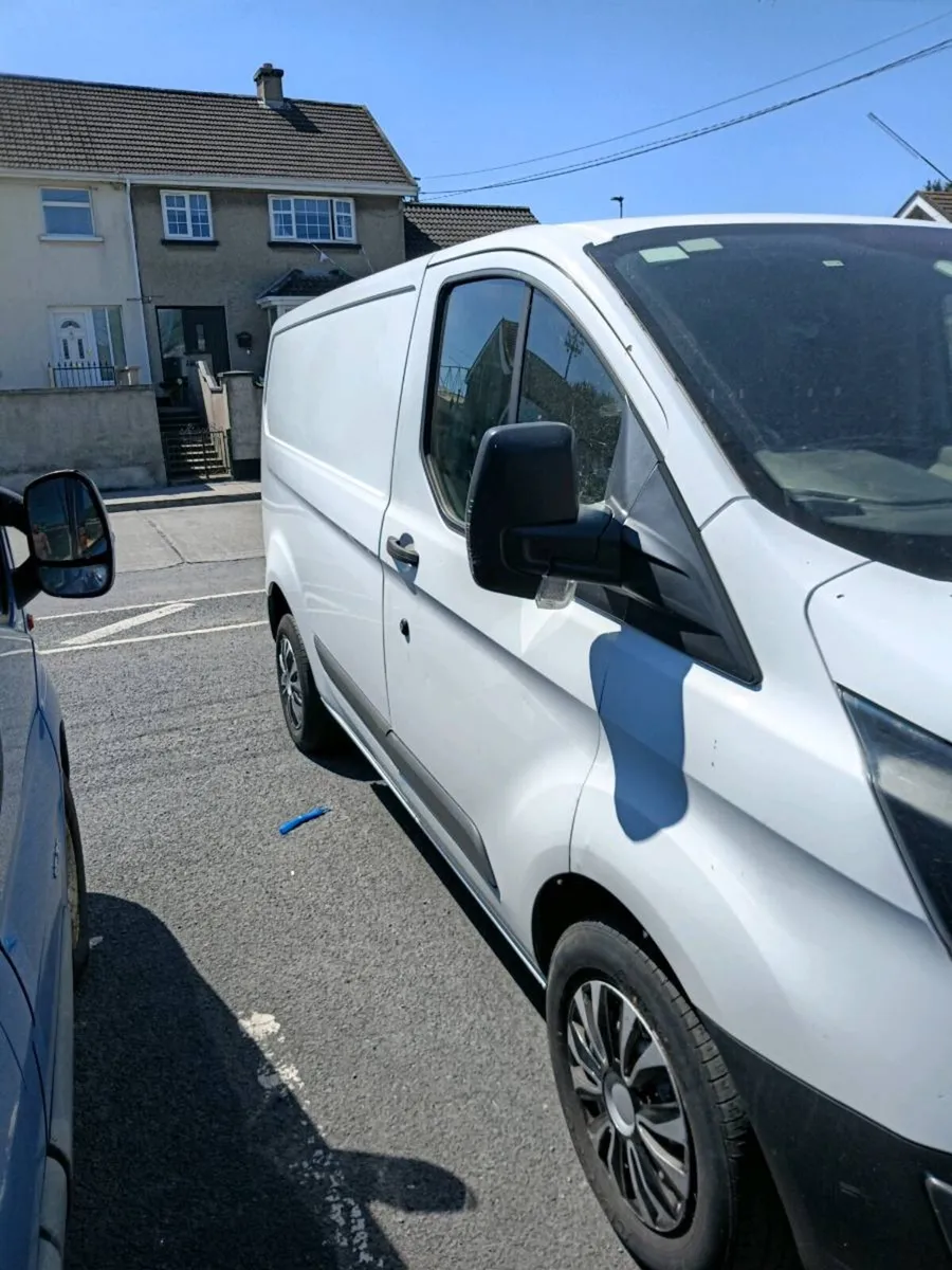 Van - Image 3
