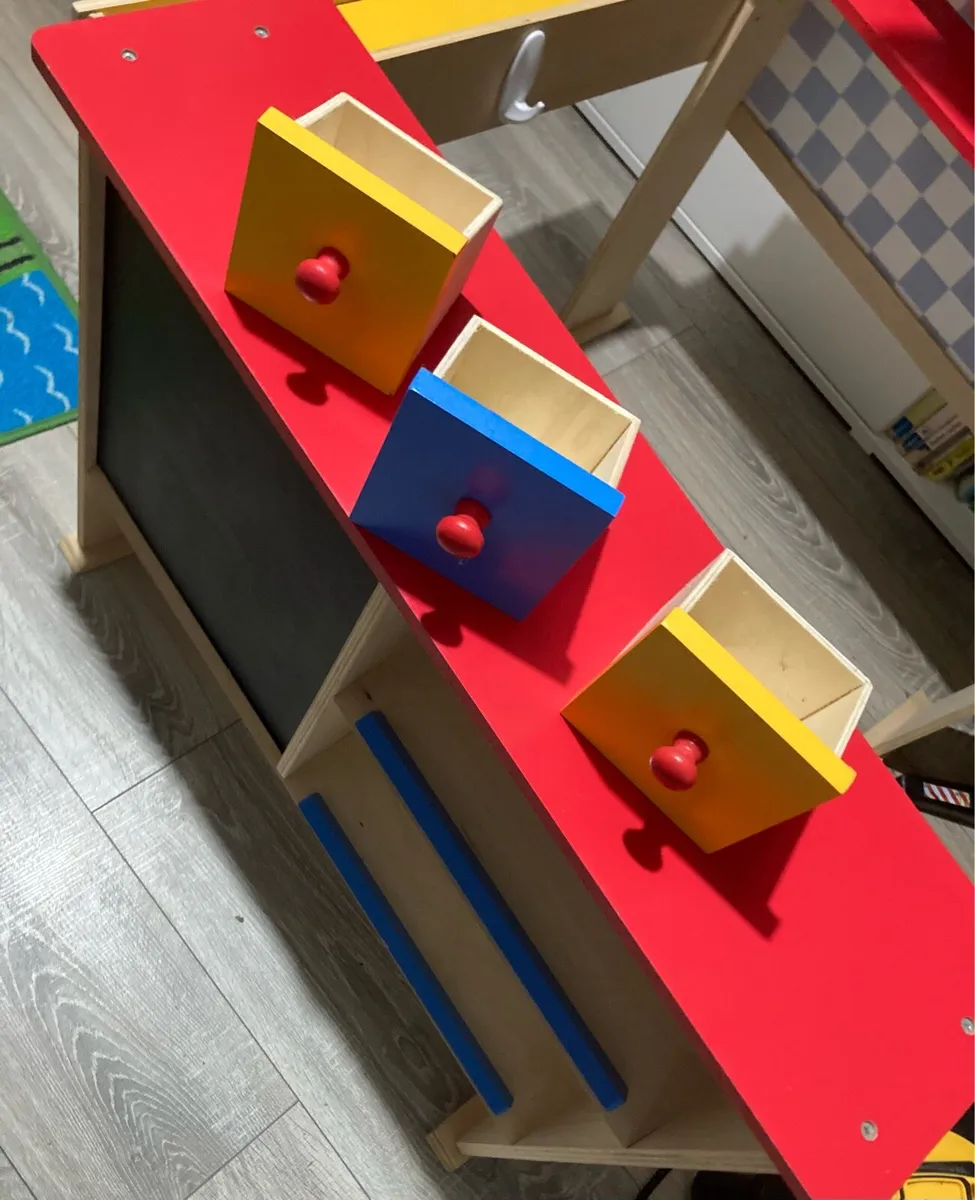 Wooden Play Shop/Market - with lots of accessories - Image 1