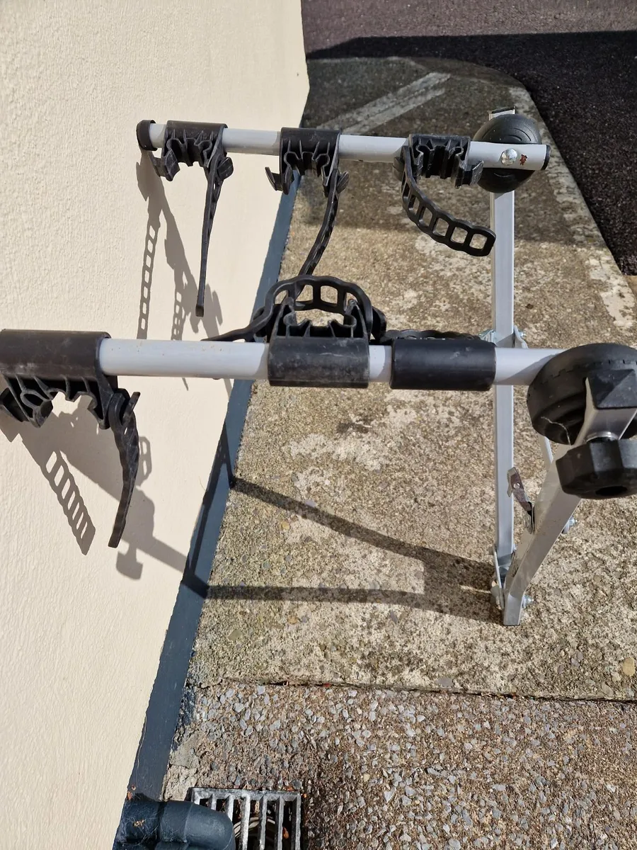 Bike rack Towbar mounted (hang on) for 3 bikes