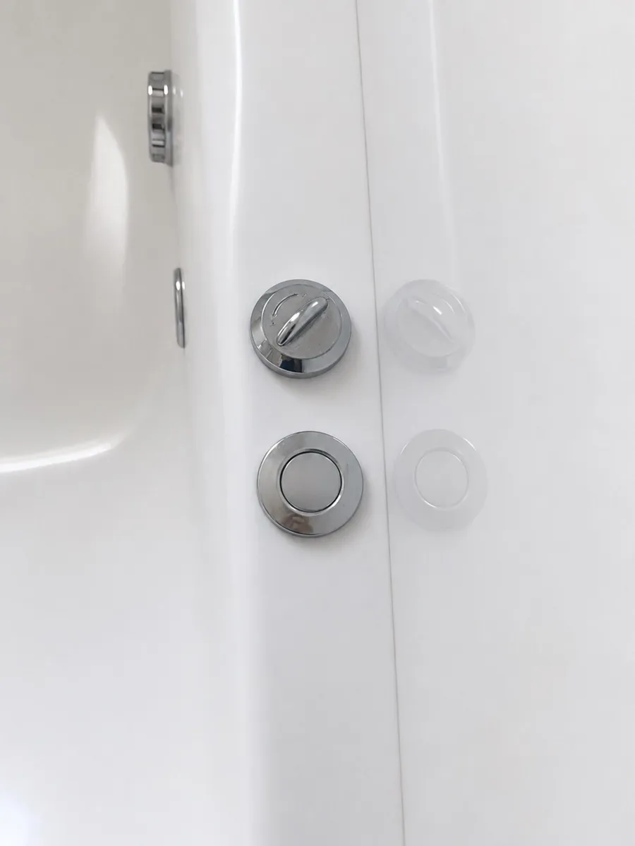 Jacuzzi Bath - Image 3