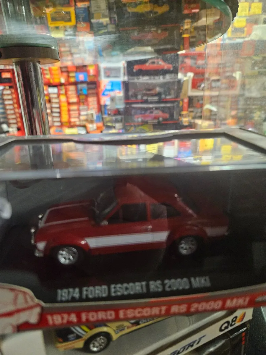 Corgi Greenlight Ford Escort MKI RS 2000 - Image 2