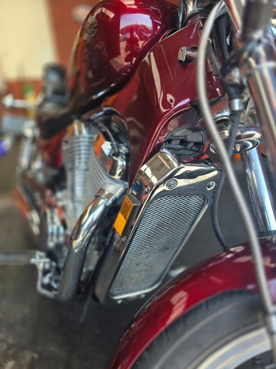 Suzuki intruder 1986 - Image 3