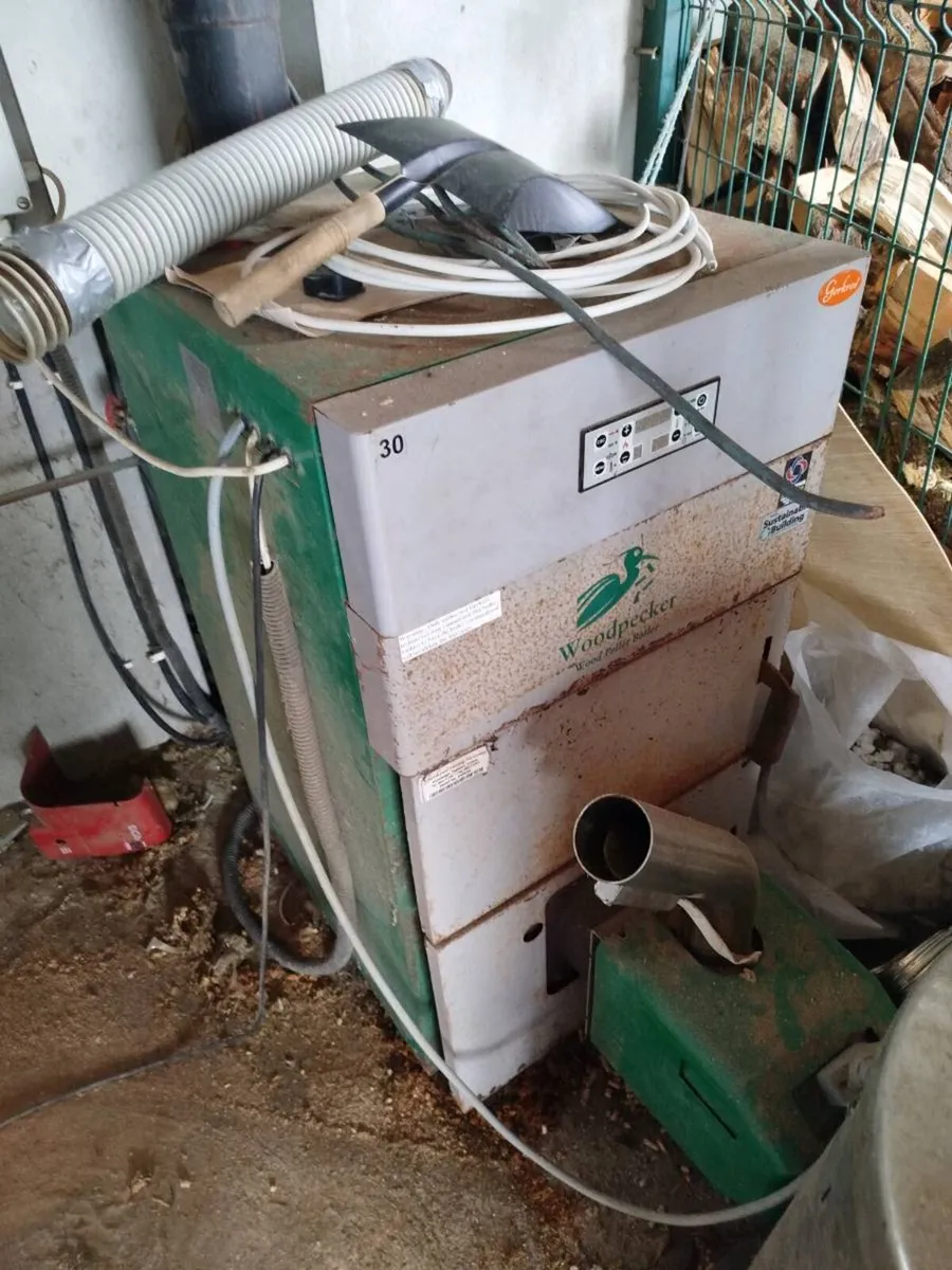 Woodpecker pellet burner - Image 1