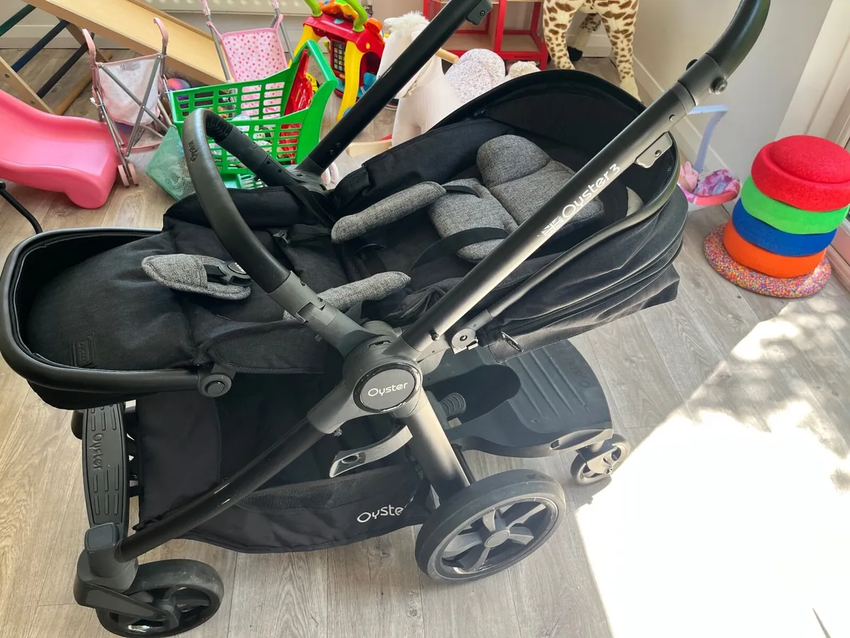 Oyster 3 Stroller and bassinet - Image 3