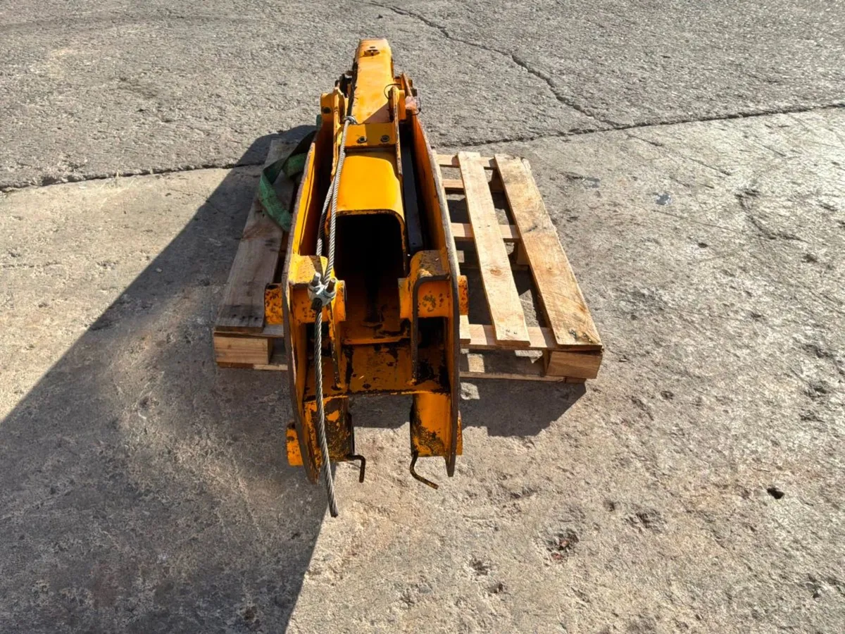 JCB 3cx extra dig back actor dipper arm....5451 - Image 3