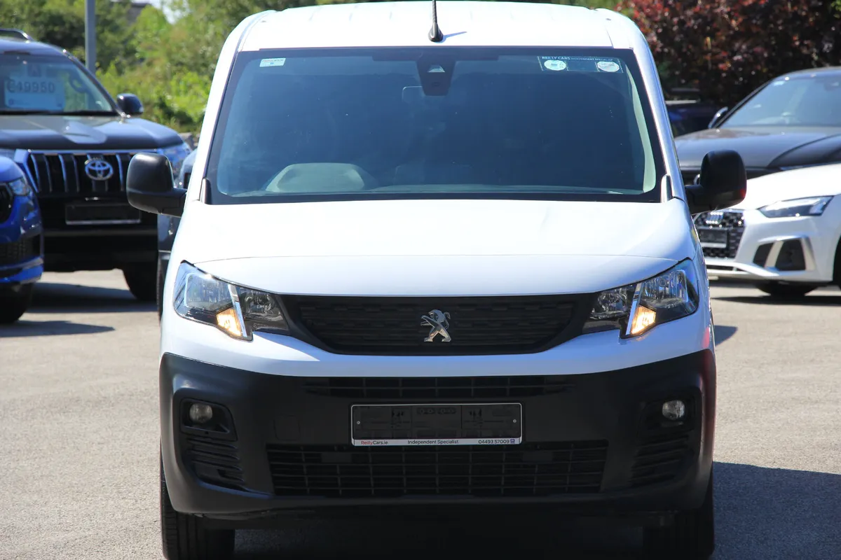 Partner Professional 3 seat * Vat included - Image 2