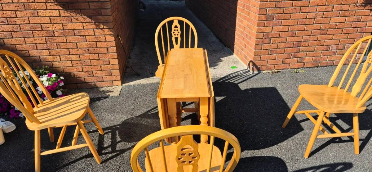 Kitchen Table and Four Chair set - Image 1