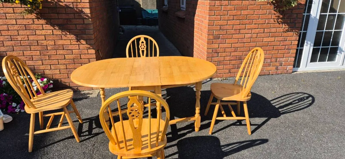 Kitchen Table and Four Chair set - Image 3