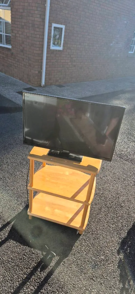 32" Walker TV - Image 1