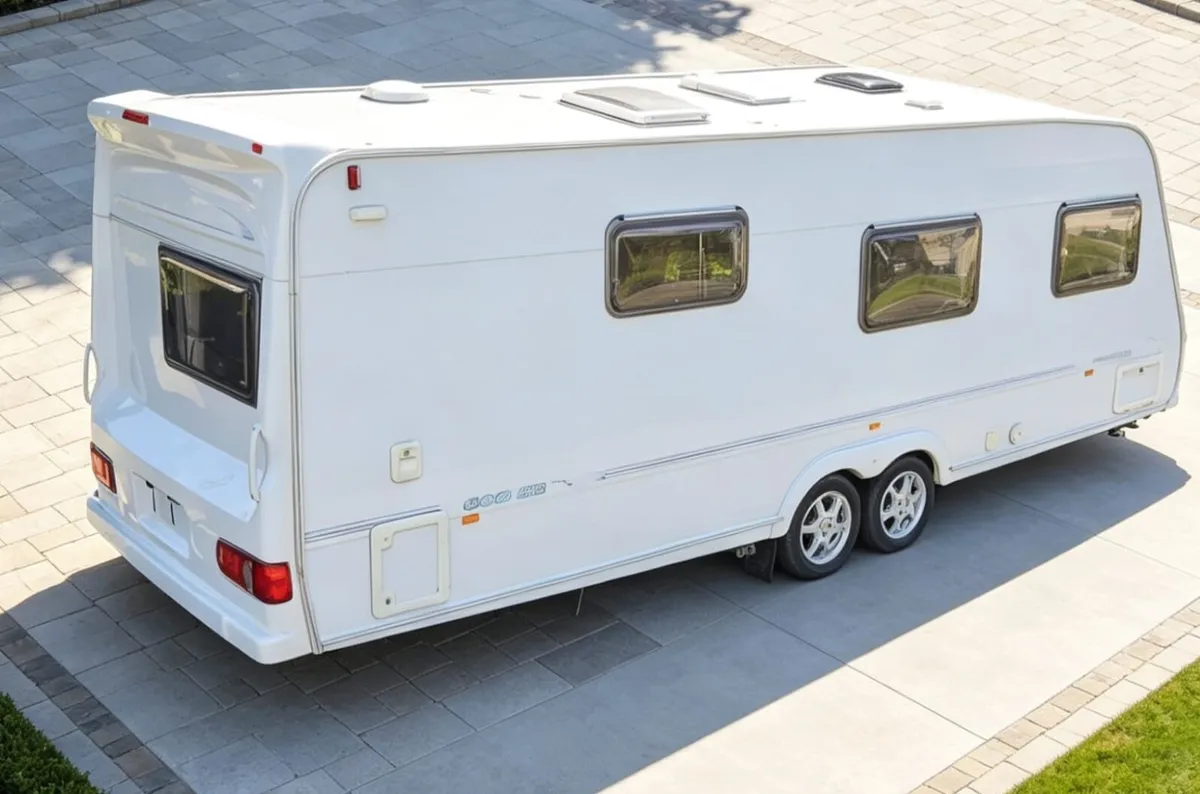 Caravan - Image 1
