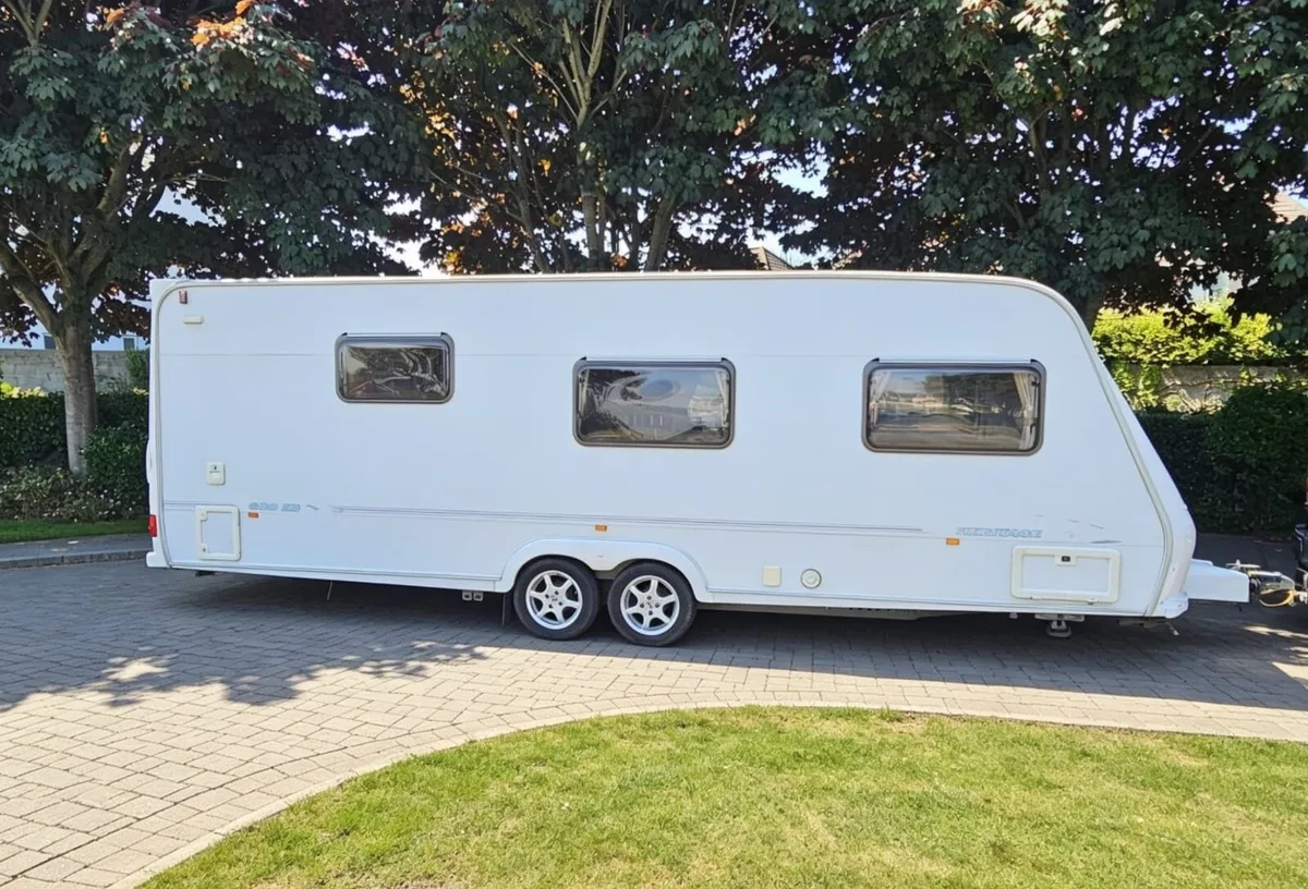 Caravan - Image 2