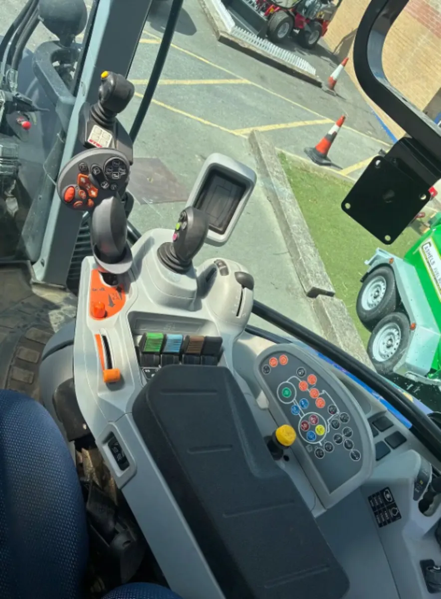 2022 New Holland T6.145 - Image 4