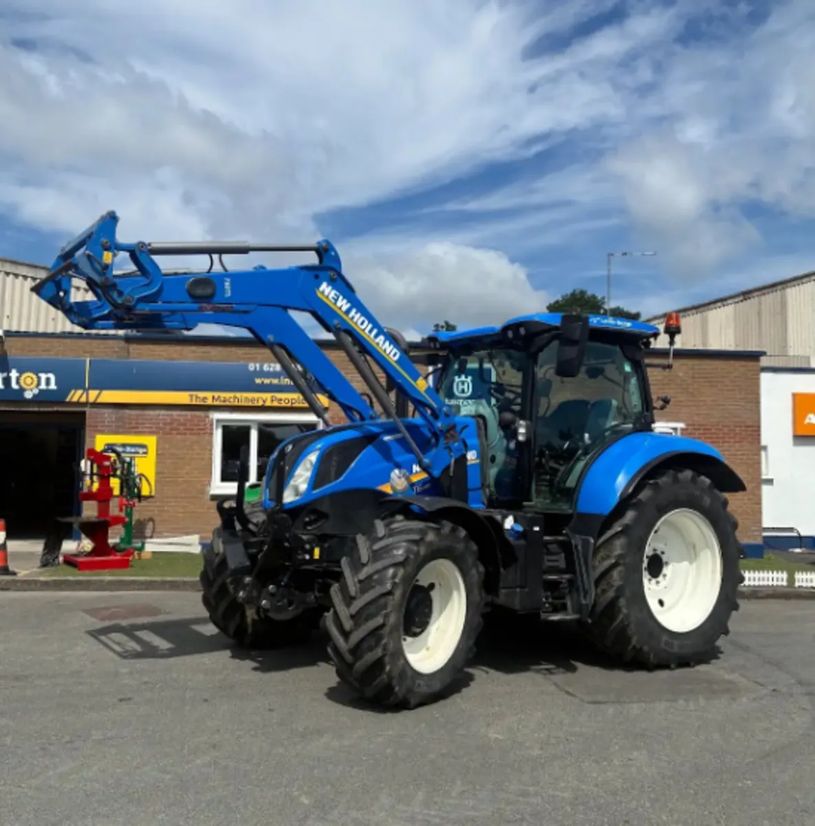 2022 New Holland T6.145 - Image 1