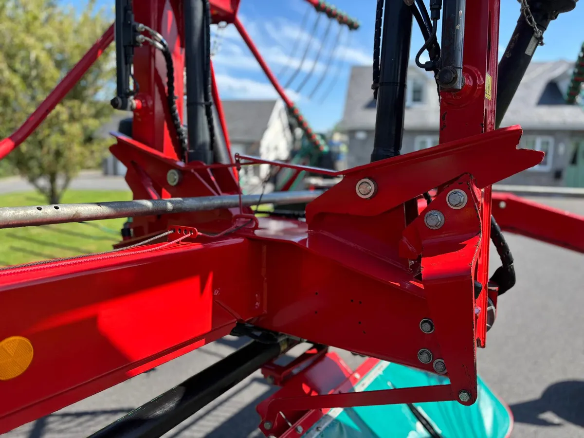 KVERNELAND 9472 RAKE - Image 3