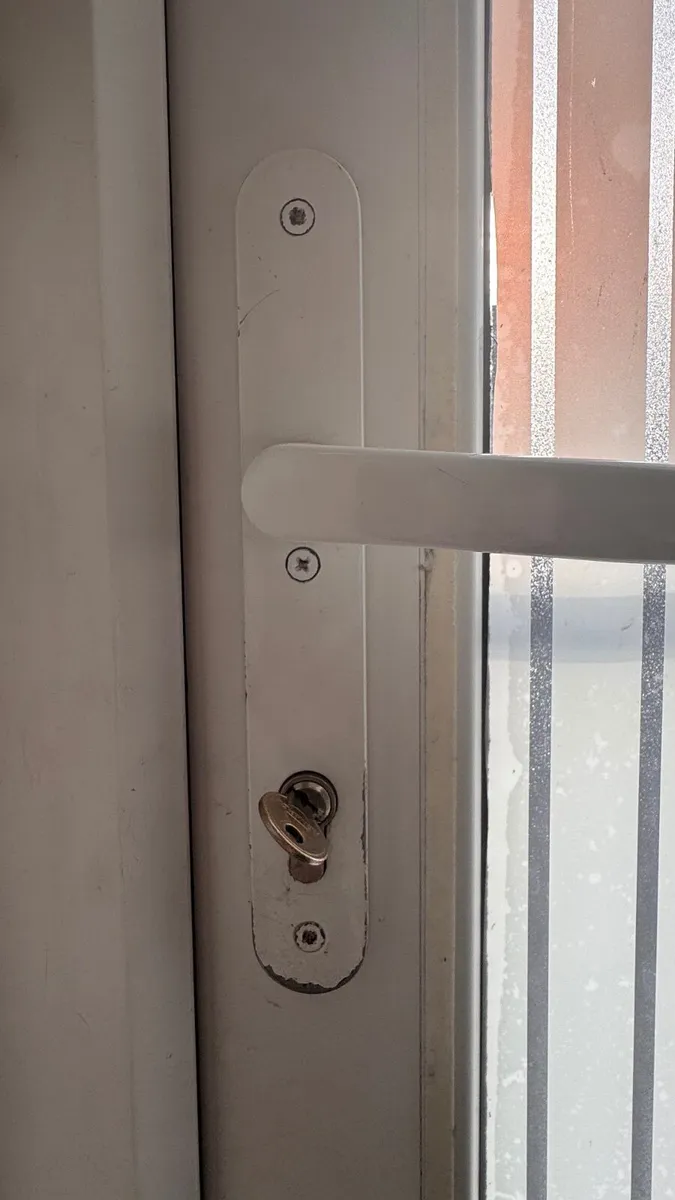 Used Windows - Image 1