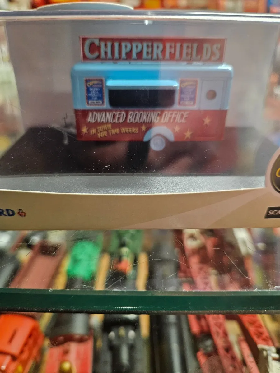 Corgi Oxford Chipperfields Circus Mobile Trailer - Image 2