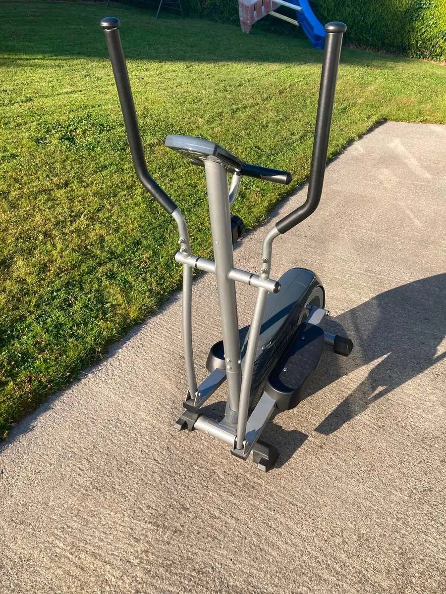 Elliptical Cross Trainer - Image 2