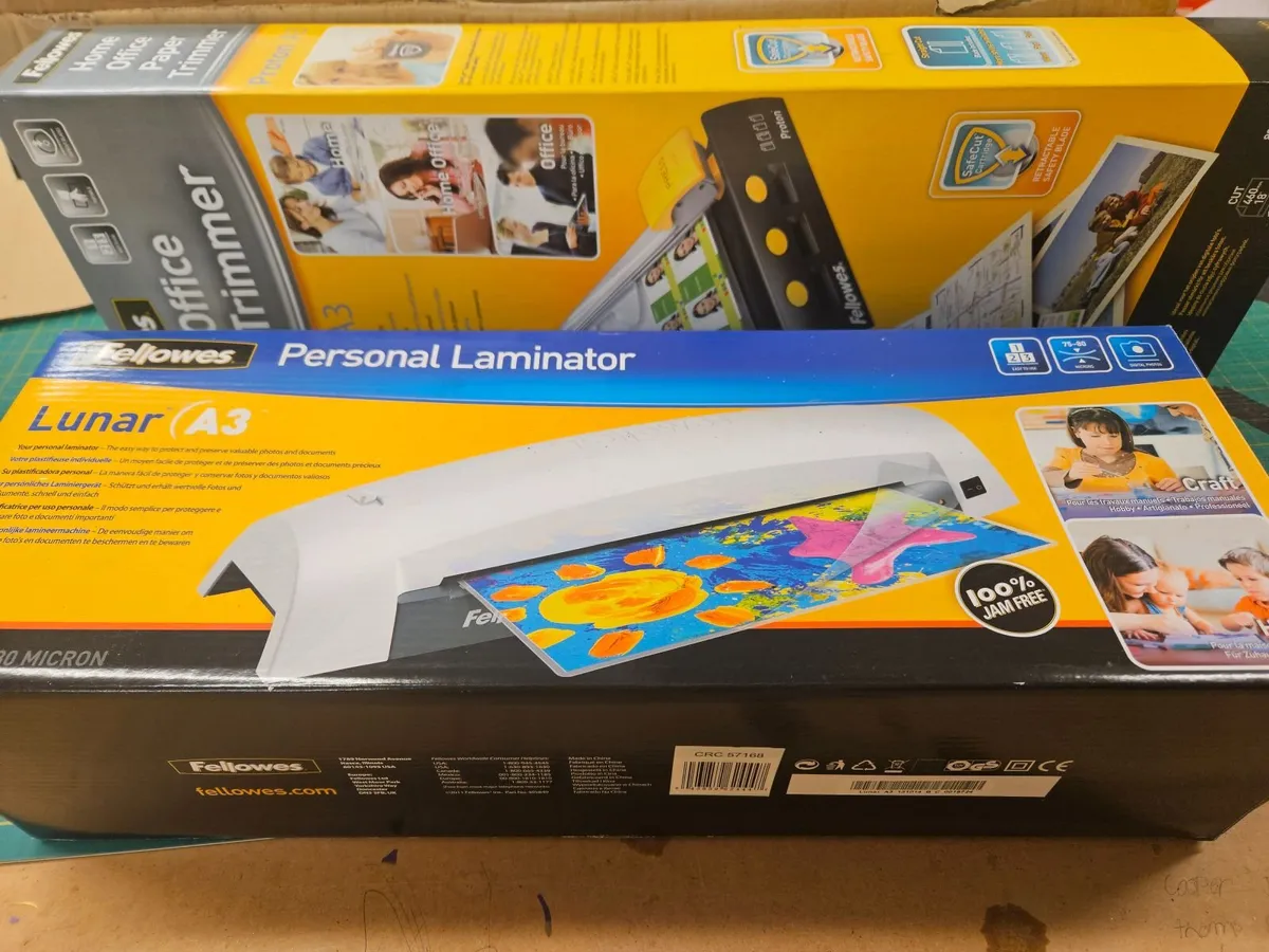 HP Photosmart 8750 A3 Printer, A3 laminator & Cut - Image 2