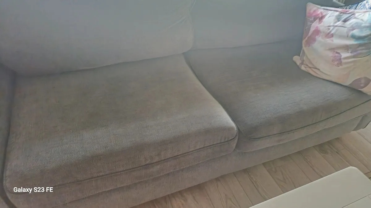 Sofa - Image 4