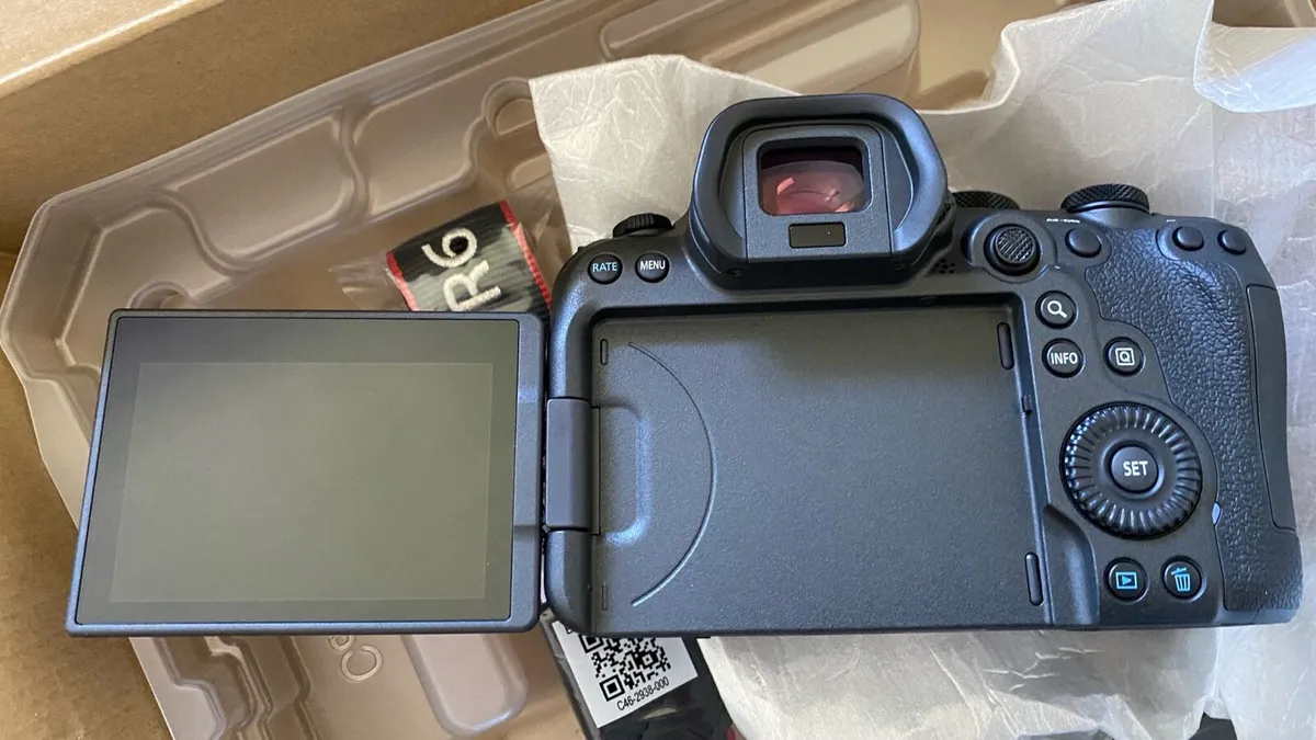 Canon r6 mark2 - Image 2