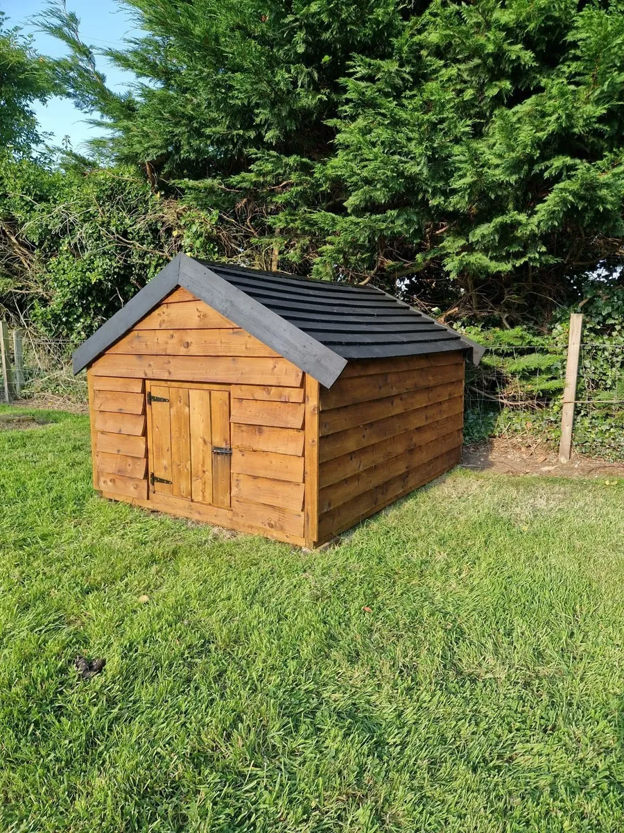 Large Dog house New - Image 1