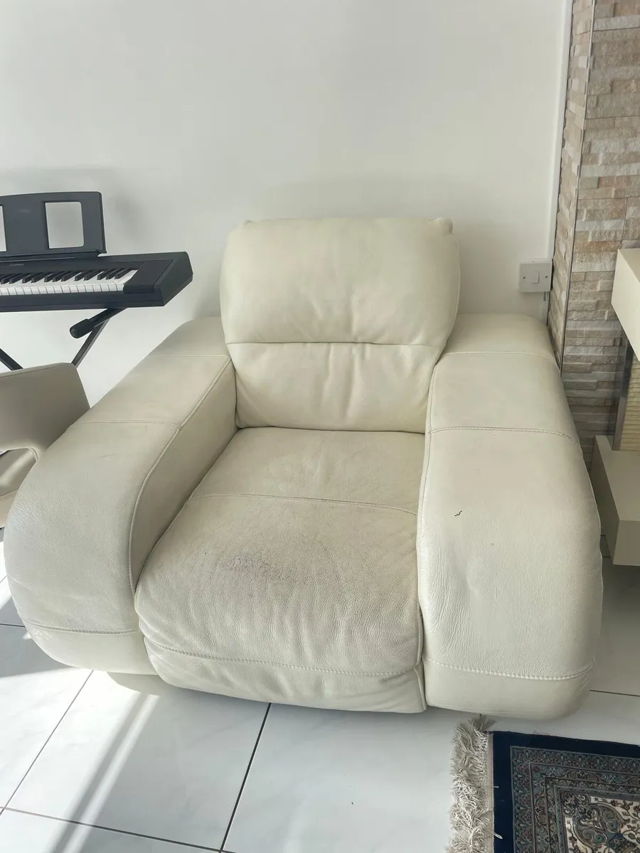Leather couch and arm chair - Image 3