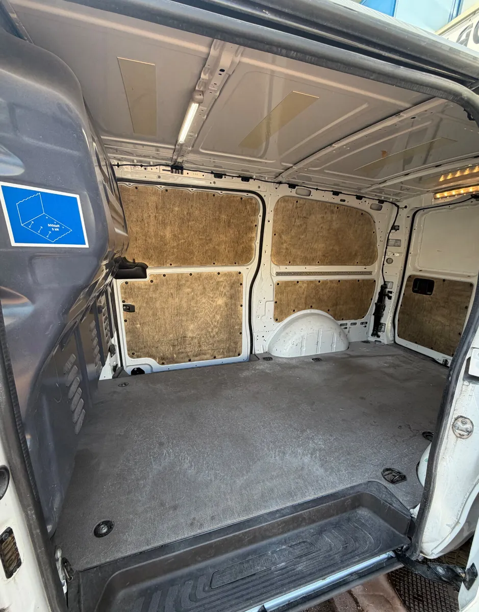 2021 Mercedes-Benz E-Vito 33,000km - Image 3