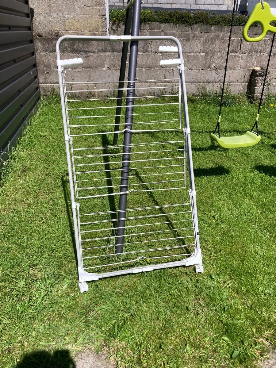Laundry Horse / Tower Drying Rack - Image 2