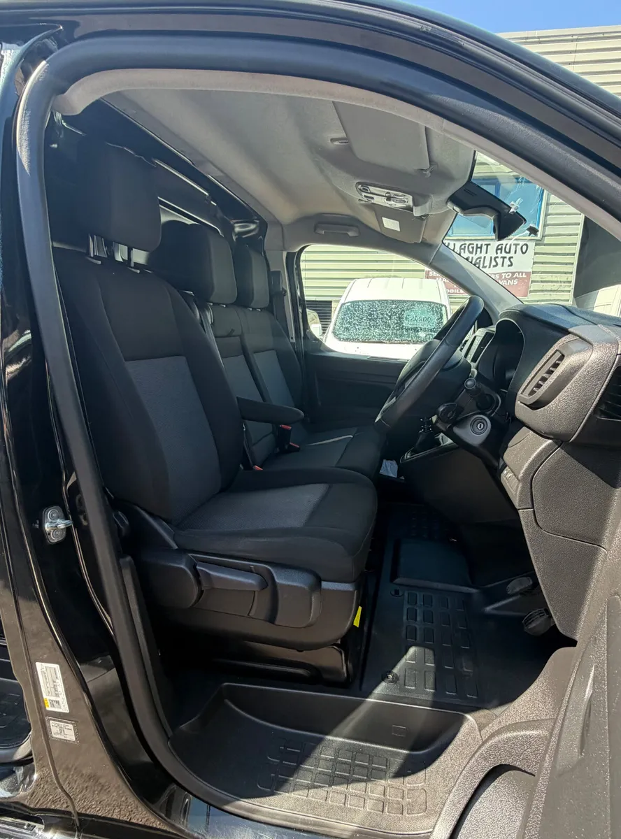 2023 Citroen Dispatch LWB Aircon/Cruise Control - Image 3