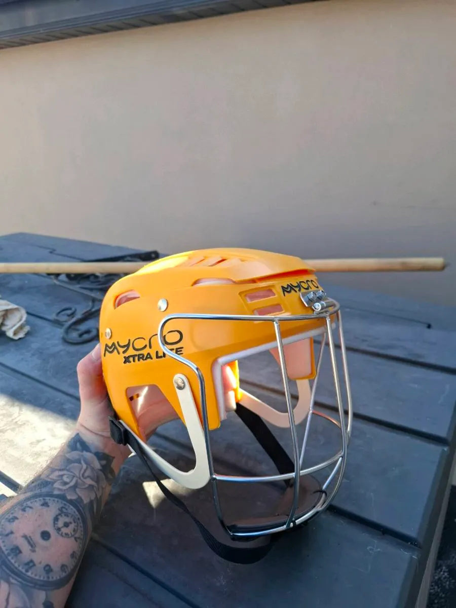 Mycro hurling helmet - Image 3