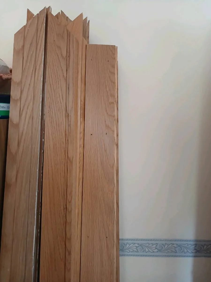 6 solid oak doors,  32w × 81h. included is the han - Image 4
