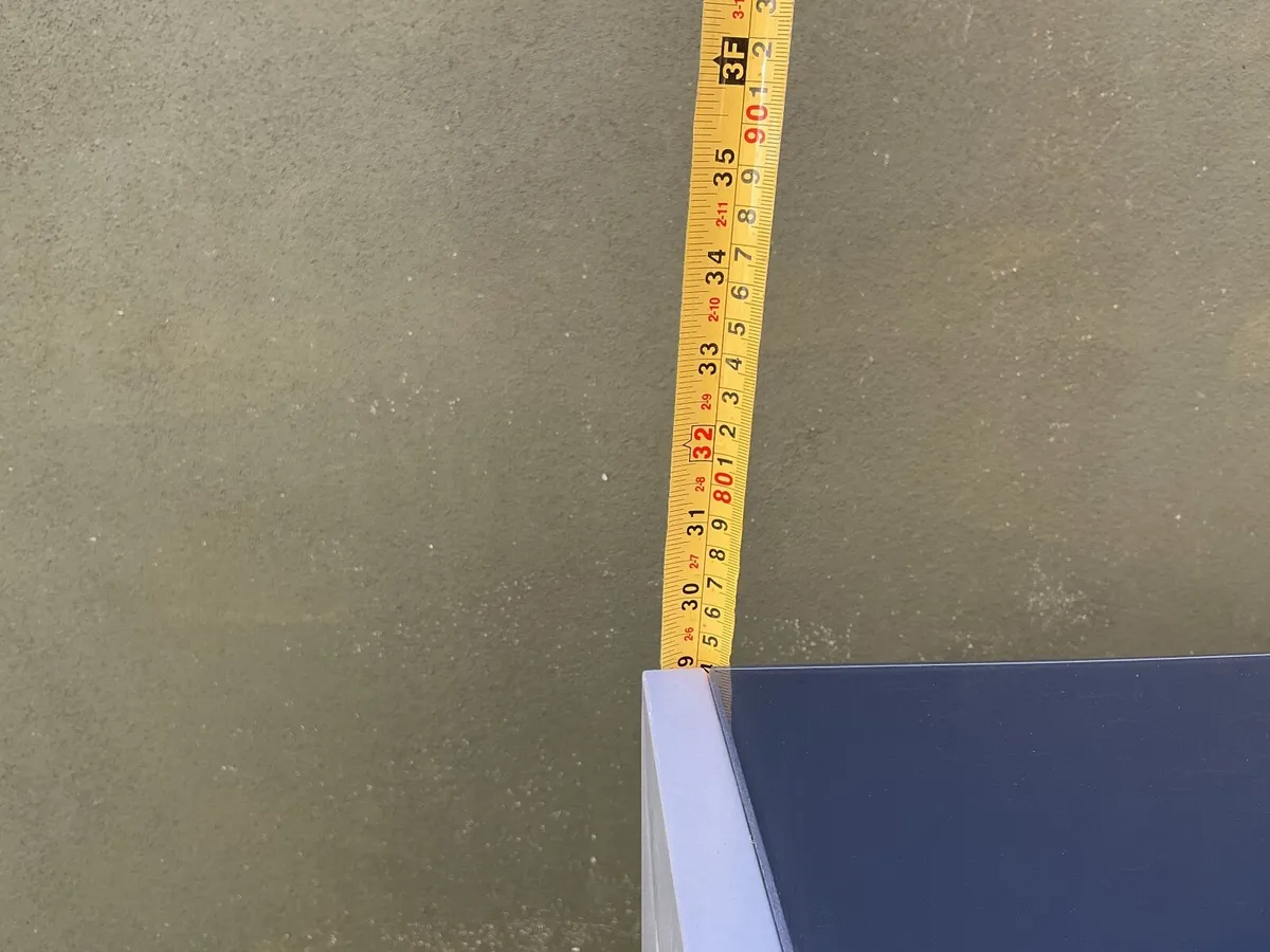 Glass top aluminium frame garden table - Image 2