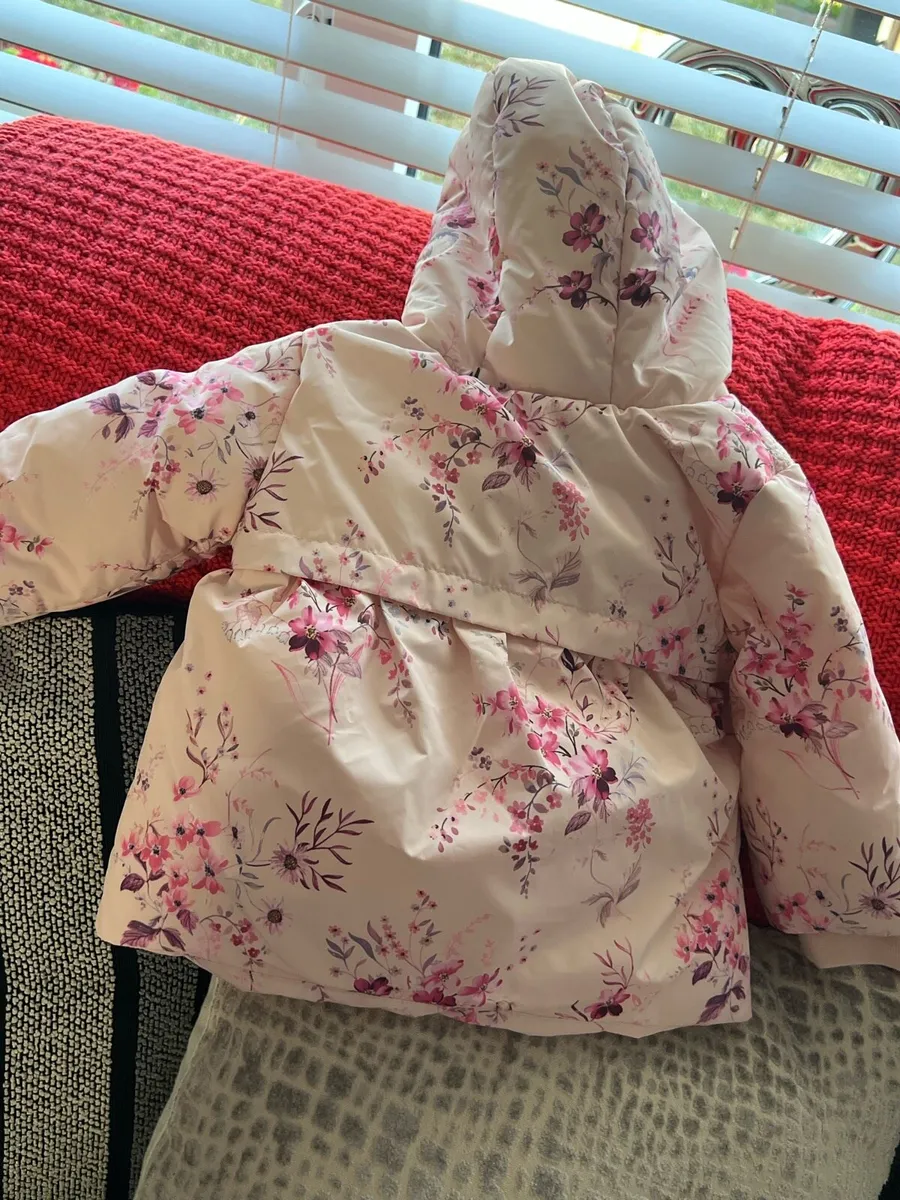 Girls next jacket 9/12 mths €5 - Image 2