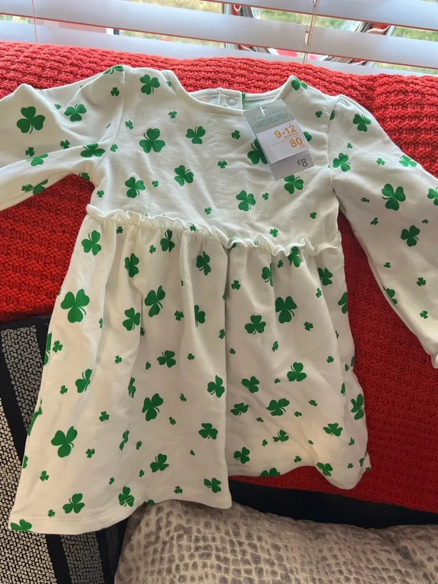 Girls BNWT dress 9/12 mths €5 - Image 3