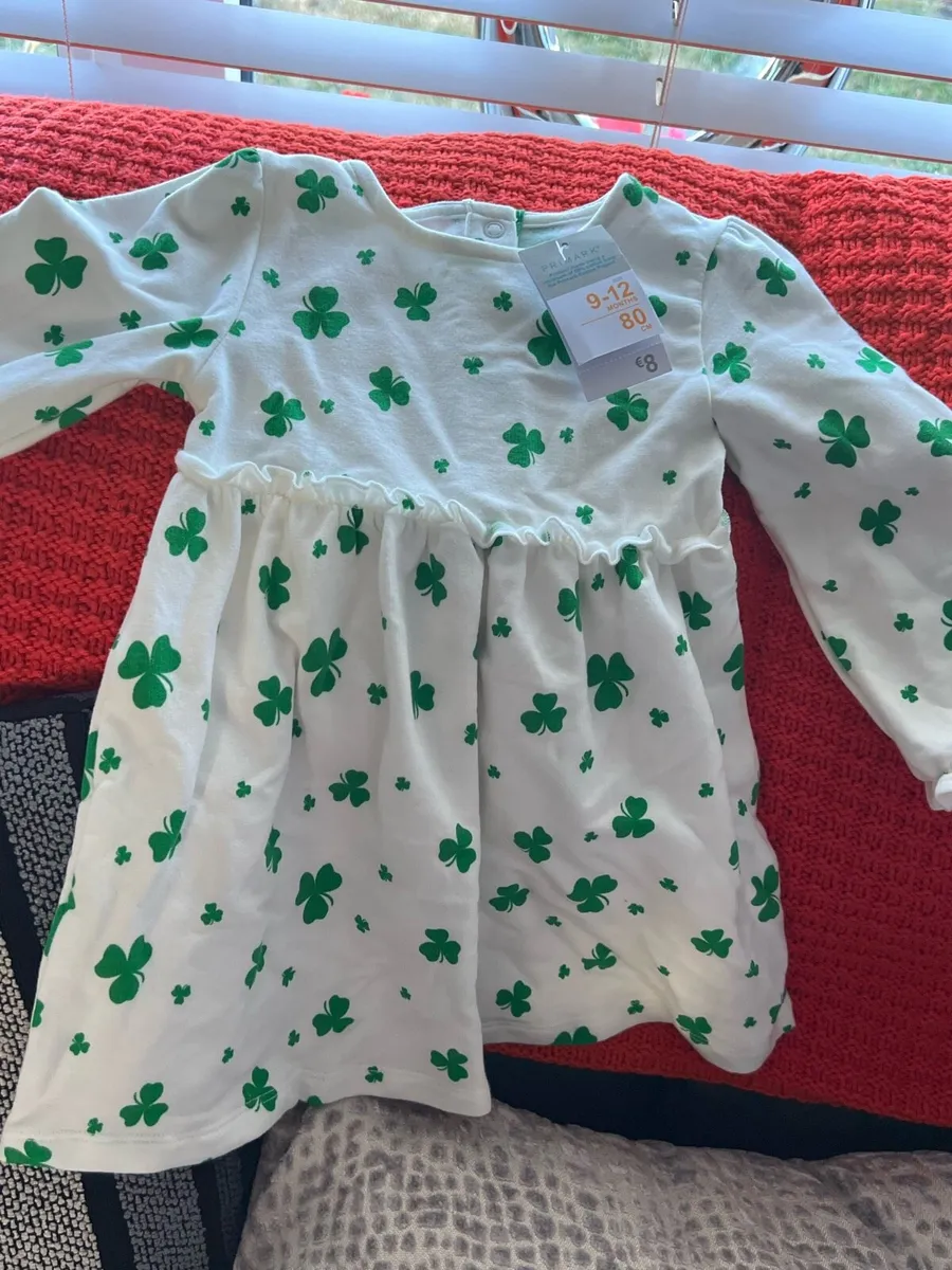 Girls BNWT dress 9/12 mths €5 - Image 1